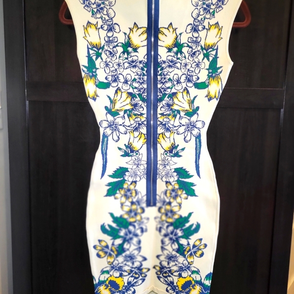 BCBG Ellena Tiger Lily Dress bodycon dress size XS - Picture 9 of 10